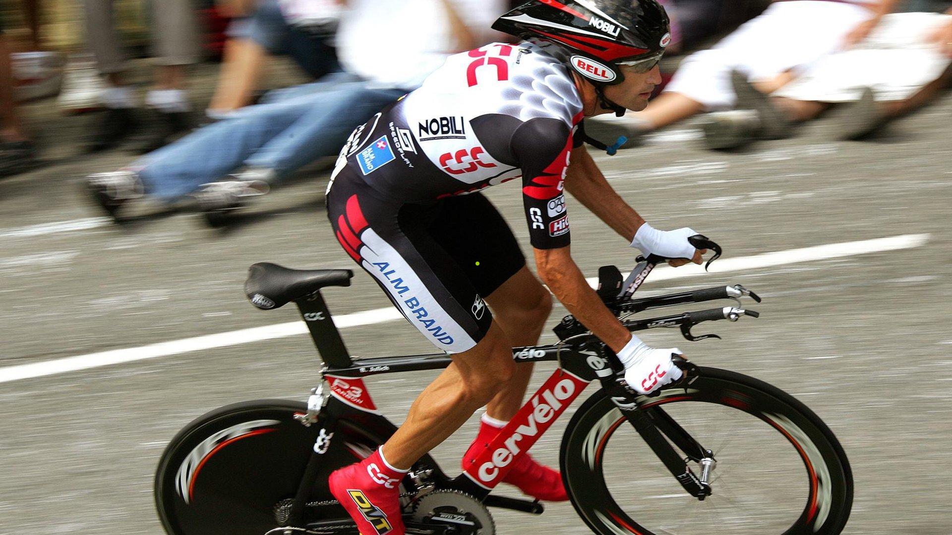 勇士内讧风暴，库明加合同争端激化对抗科尔，球队筹划赛季转折性交易